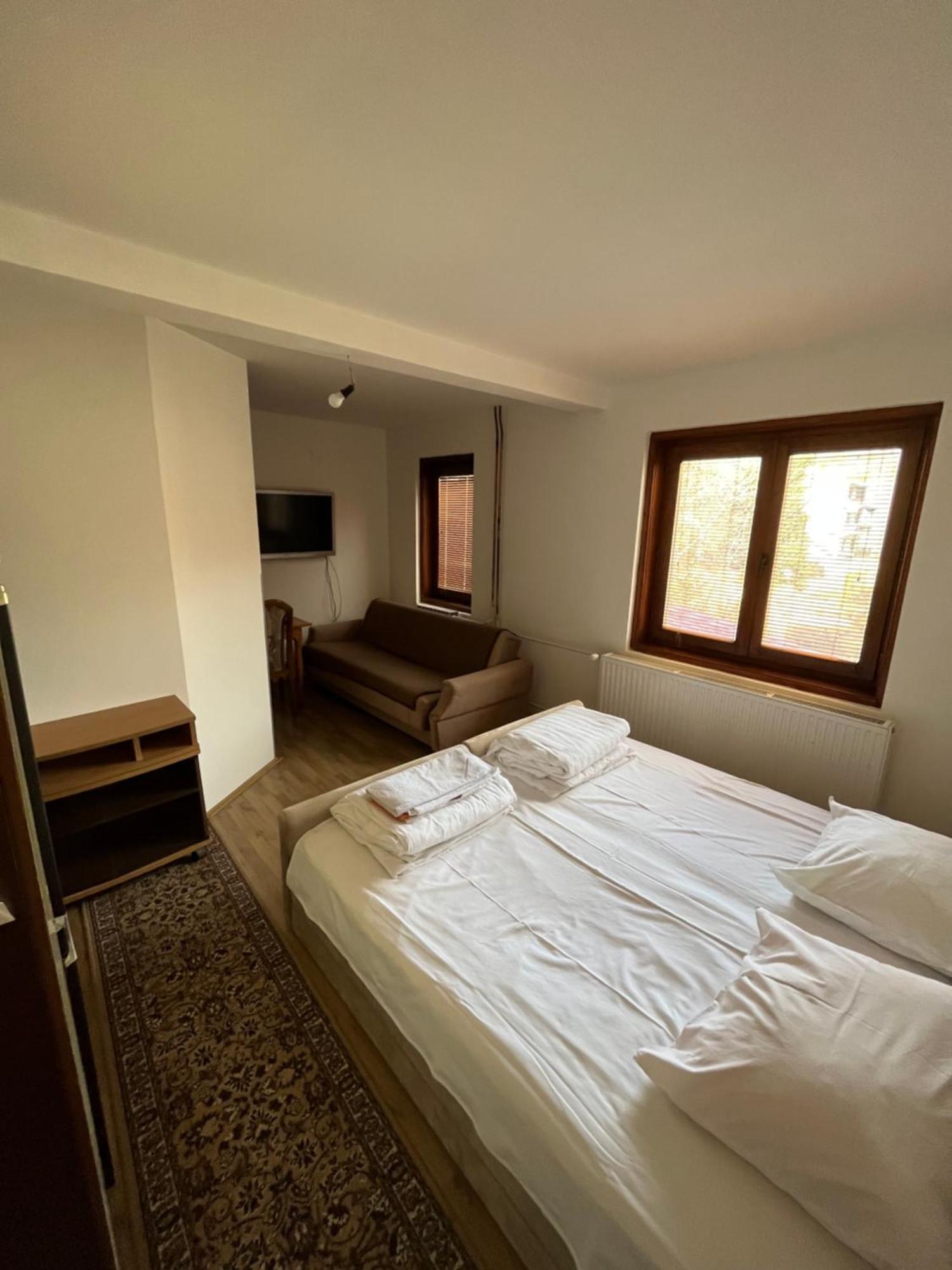 Apartments And Rooms Vicko Brzeće エクステリア 写真