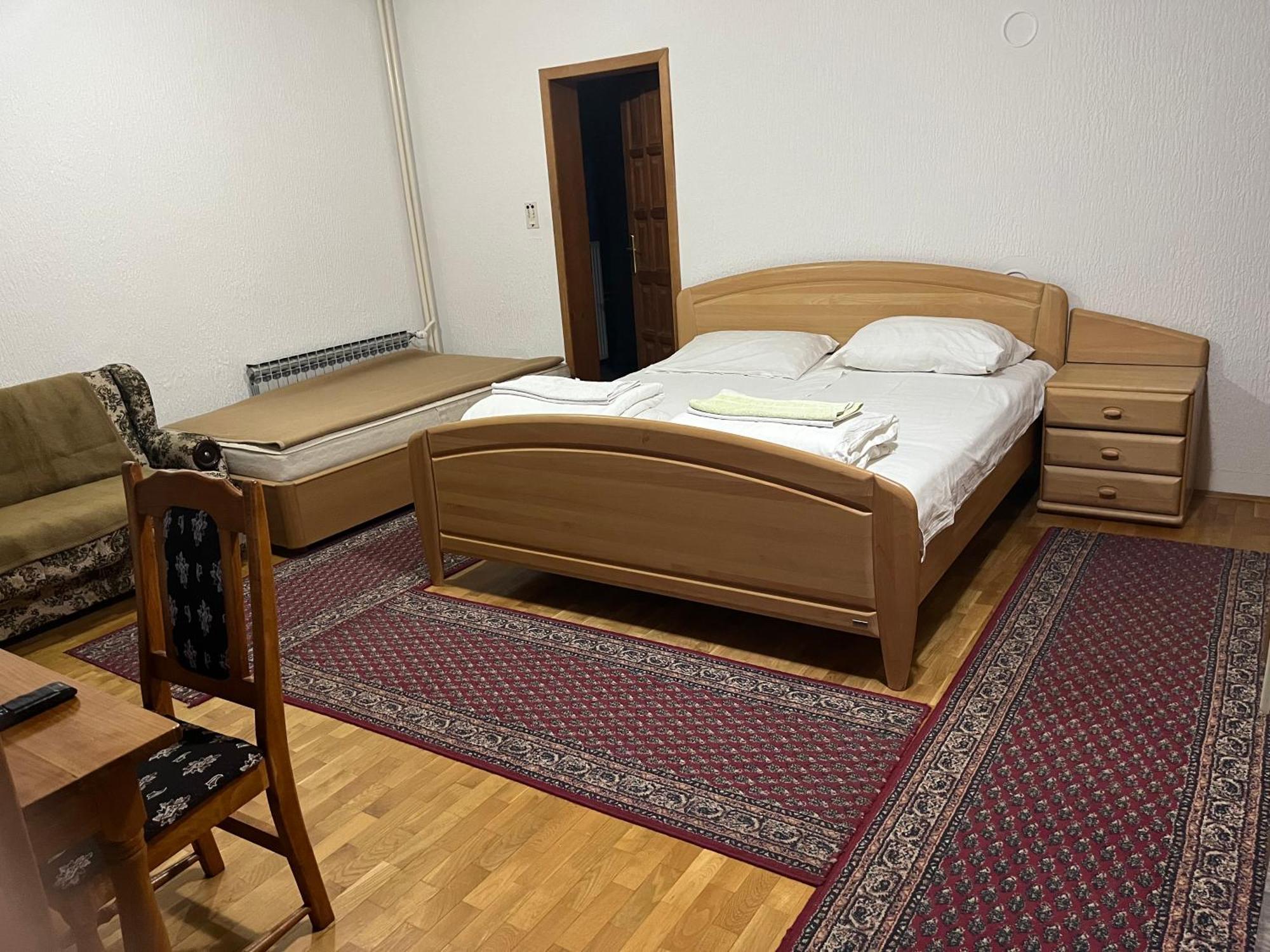 Apartments And Rooms Vicko Brzeće エクステリア 写真