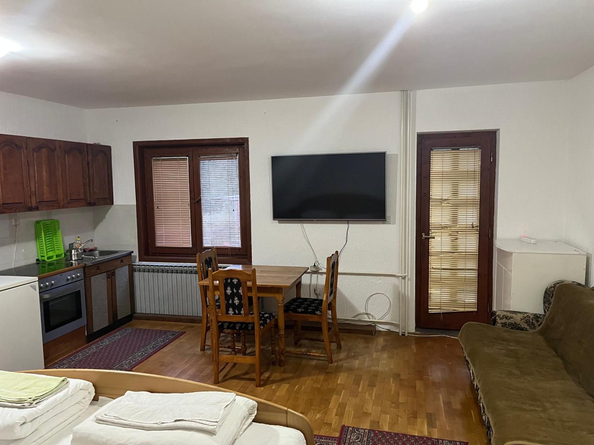 Apartments And Rooms Vicko Brzeće エクステリア 写真